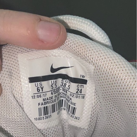 White and red Nike uptempo - Picture 2 of 2